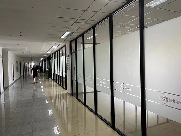 整層鋁型材單玻磨砂隔斷